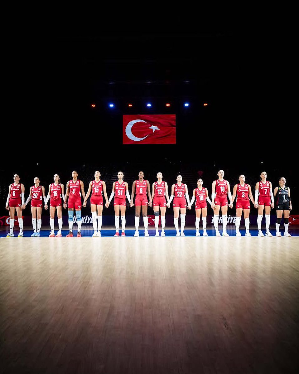 SadiOzdmr's tweet photo. Mücadeleniz yeter. 🫶 ♥️#FileninSultanları https://t.co/nrG72wuYKM