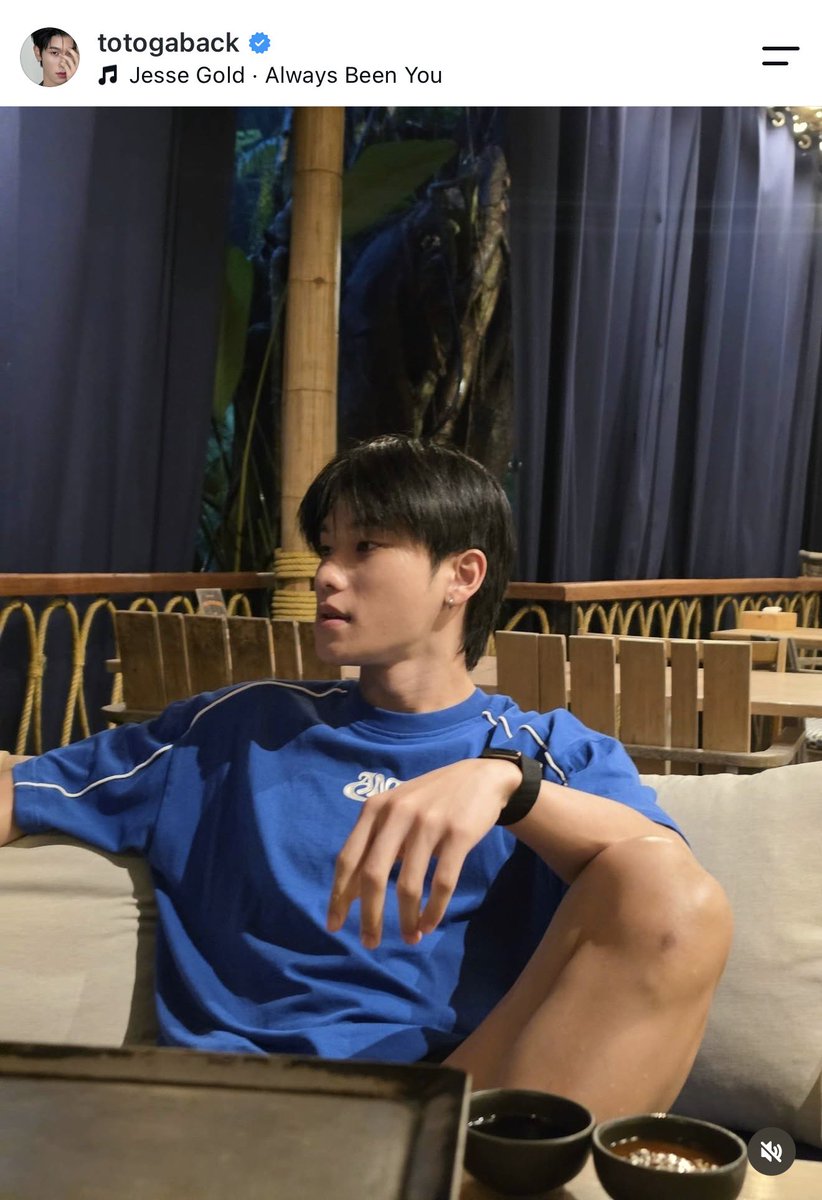 butterXP's tweet photo. สอบถามหน่อยค่า พี่ในรูปสองคนนี้เปนแฟนป้ะคะ ทำไมลงรูปเหมือนไปเดทกันสองคน 

#ต้าห์อู๋ออฟโรด https://t.co/QWGUlK5pVG