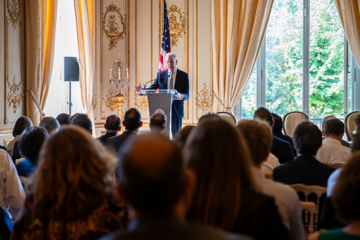 USAmbFrance's tweet photo. The Frontier Tech Bridge program was yet another of our team’s initiatives to build economic ties across the Atlantic. In the inaugural conference, we matched French startups and top U.S. venture capital investors to talk about how, where, when, and why to invest. https://t.co/g3Xx9bxQmR