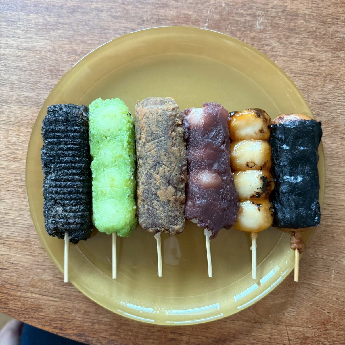 cuc_cafepro's tweet photo. 【企業訪問】
「だんごの富士見屋」様へ企業訪問させていただきました！🍡
⁡
イベント開催に向けて貴重なお話を伺うことができました。
本当にありがとうございました！
⁡
ご来場いただく皆さまに楽しんでいただけるイベントとなるよう、メンバー一同準備を進めております！✨️
⁡ https://t.co/7kseFxhBV7