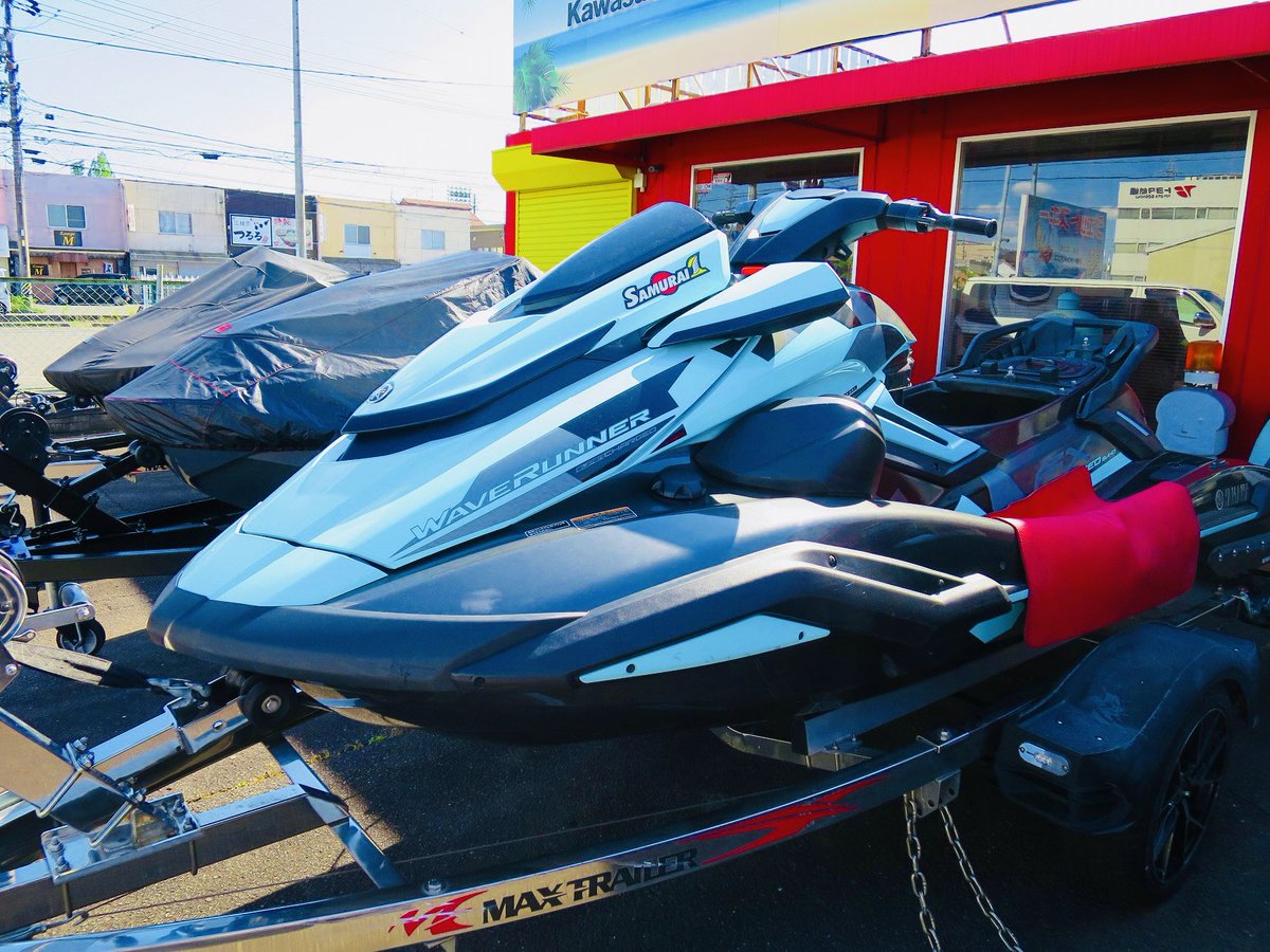 samurai1jp's tweet photo. ジェットの性能を引き出す
エンジンオイル管理

水上バイクは車のようにギアがなくエンジンの負荷が大きい乗り物です
 
そのためオイルの状態はエンジン寿命や性能維持に大きく影響します
 
汚れたオイルを使い続けると本来の性能を発揮できないだけでなくエンジンへの負担も大きくなってしまいます https://t.co/xyRFHdJIGT