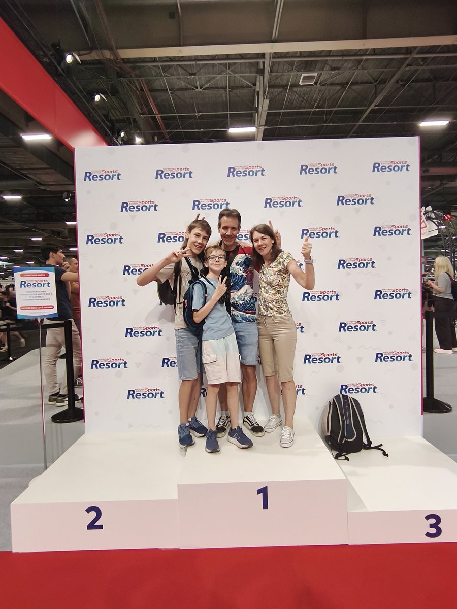 TagKonn3ct's tweet photo. @NintendoFrance  en famille 😉😉😉 https://t.co/mP5TPdxKGs