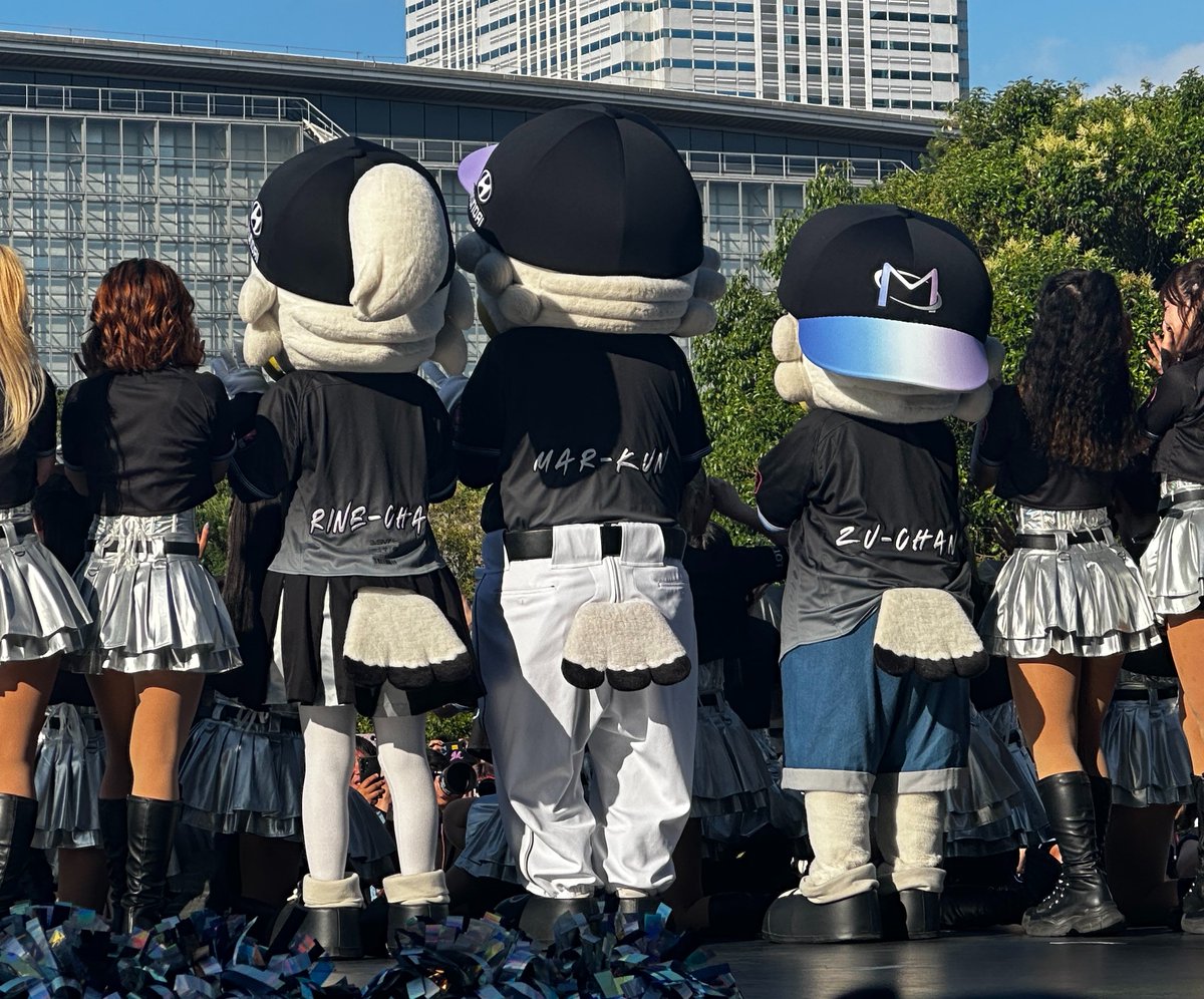 M_clm_03's tweet photo. きっと、このポシェットにはお菓子が詰まってるはず…
#chibalotte #mar_kun #rine_chan #zu_chan https://t.co/wcMcONih9M