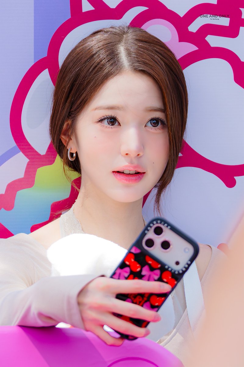 everyoung_1O's tweet photo. [#럭키비키🍀🐝] 

🤳 

#장원영 #원영 #JANGWONYOUNG #WONYOUNG #ウォニョン 
#아이브 #IVE #アイヴ https://t.co/KLdHY1zBLr