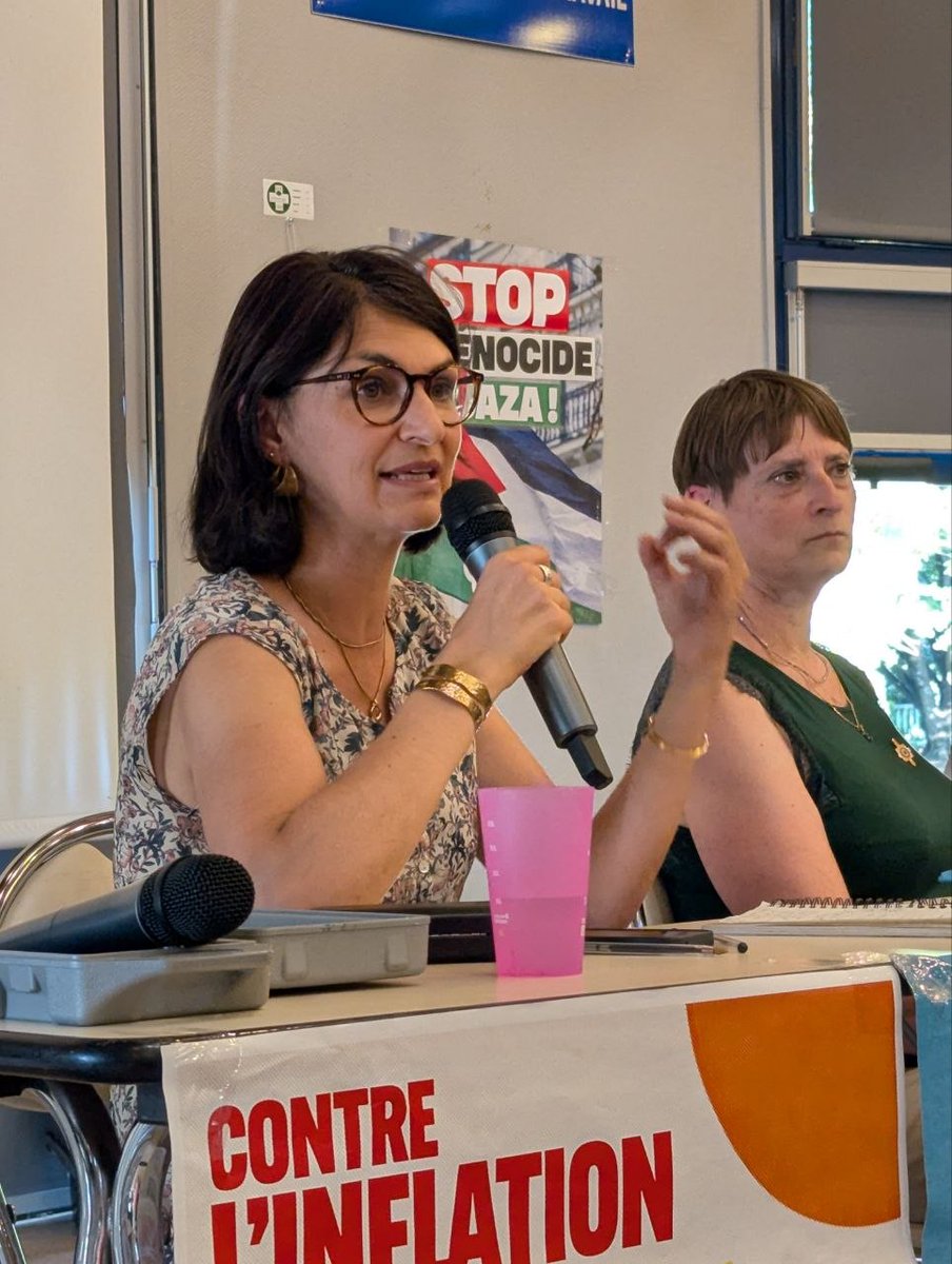 TrouveAurelie's tweet photo. Nous avons rassemblée 120 personnes à Tarbes pour dénoncer un fonds gangster et des patrons voyous qui pillent l'usine des Forges !

👉 Europlasma et le fonds ABO capturent et détruisent plusieurs usines 🇫🇷. Ils lancent des procédures baillons contre les salariés qui révèlent la vérité.

Leur PDG Jérôme Garnache et son acolyte des Bahamas Pierre Vannineuse pillent la richesse créée par 700 travailleurs, sèment la terreur pour les faire taire, ruinent des milliers de petits actionnaires par des montages financiers redoutables (les Ocabsa).

Plusieurs fois condamné par la justice, le fonds ABO continue de sévir via Europlasma, avec la complicité du gouvernement : les Fonderies de Bretagne en redressement, Valdunes et Forges de Tarbes en grande difficulté...

⚠️ Pourquoi le ministre à qui j'ai demandé RDV ne m'a-t-il pas répondu ? Pourquoi l'Autorité des marchés financiers à qui j'ai fait un signalement pour manipulation de marchés ne m'a-t-elle donné RDV qu'en septembre prochain ? 

Merci à ma collègue Sylvie Ferrer pour son invitation et à Aurélien Saintoul pour l'alerte qu'il a lancée depuis longtemps contre ces gangsters en col blanc !