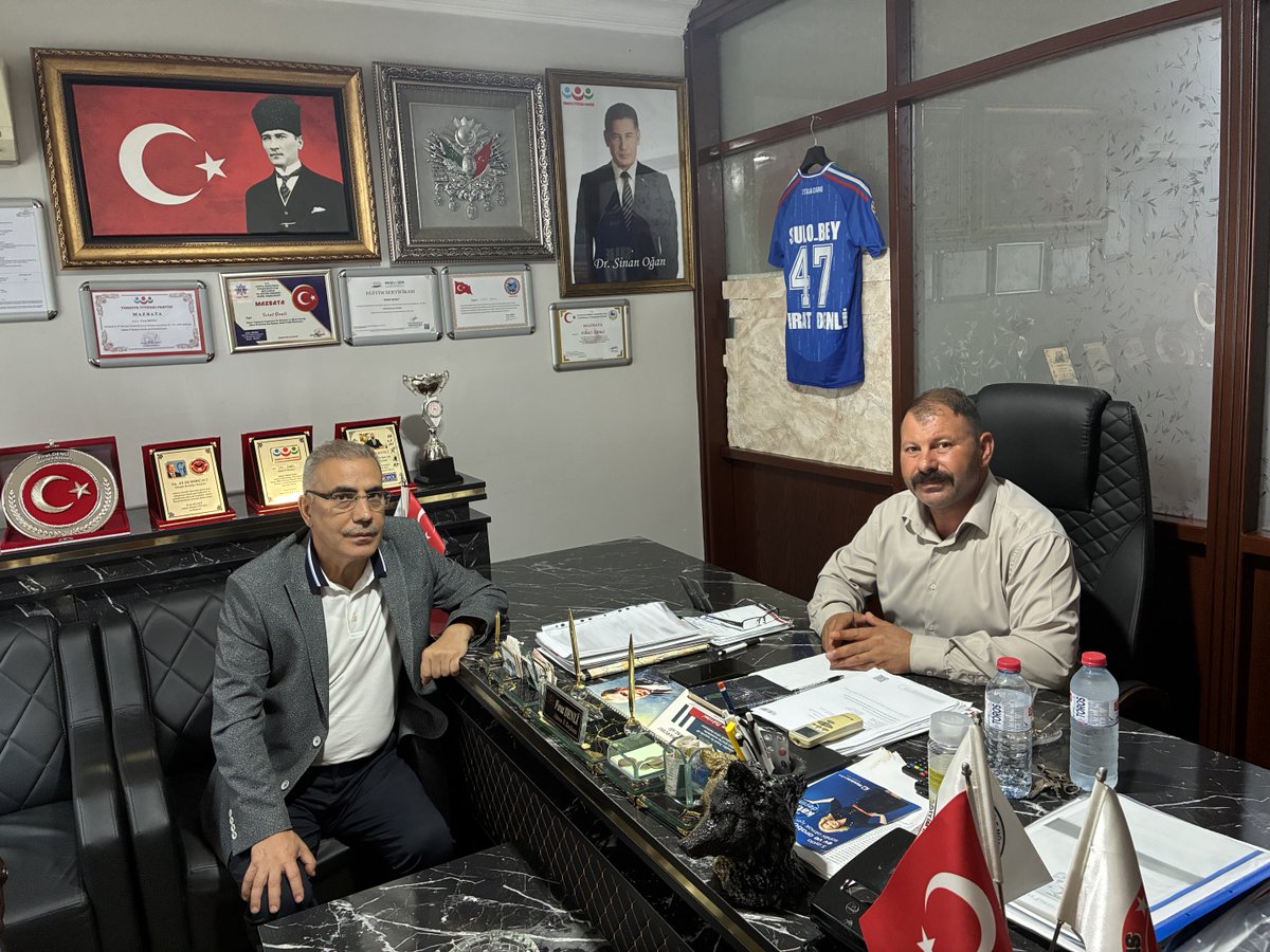 CelikcanMahmut's tweet photo. İttifak Partisi Adana İl Başkanı sayın Fırat Denli’yi ziyaret ettik.Gündeme dair sohbetleri ve ilgisi için teşekkür ederim. https://t.co/tAq6zuK9s5