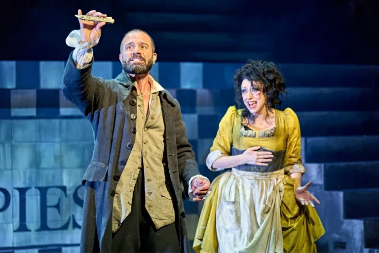 WhatsOnStage's tweet photo. Exclusive: Sweeney Todd revival with Ramin Karimloo and Meow Meow releases photos https://t.co/MOp238qeLv https://t.co/QsMEb4FwH5