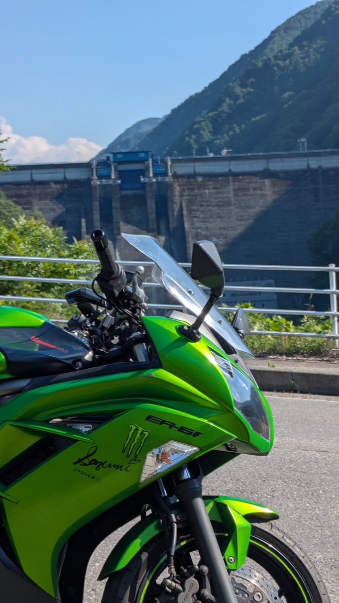 tatsuroooooo1's tweet photo. 道の駅南アルプスむら長谷
美和ダム
#ツーリング
#ER6F
#ninja650 https://t.co/MfACs5qZqr