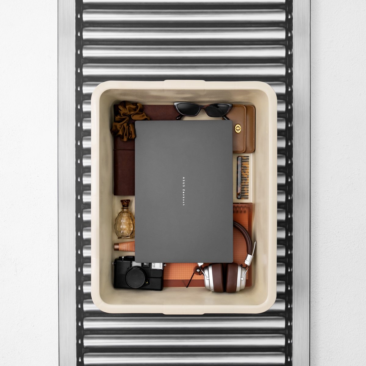 ASUSAU's tweet photo. Ready for boarding, styled your way. ✈️ 
From light and minimal to bold and versatile, #zenbook is designed to move with every kind of journey. Which one feels most like you? 
Learn More https://t.co/CGmWRTOfBR
#ZenLife #ASUS #DesignYouCanFeel https://t.co/uKjKNN1VGQ