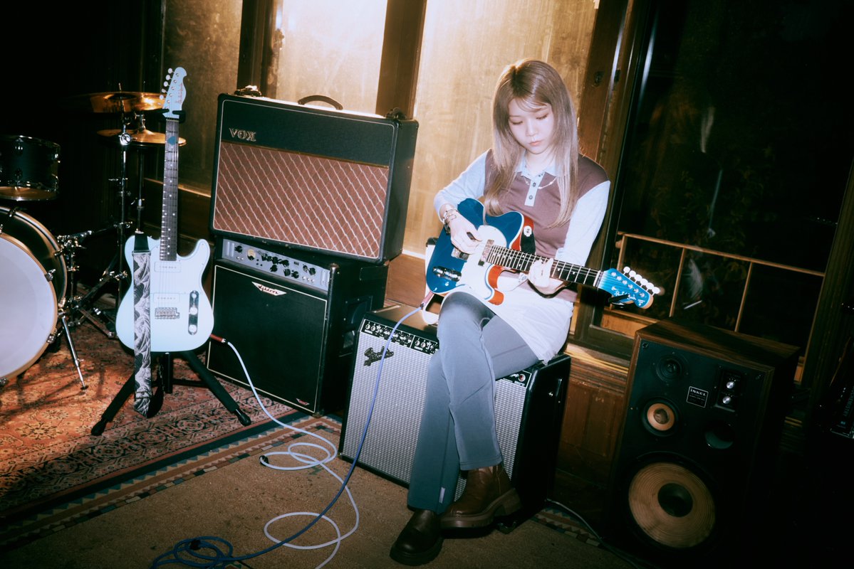 OurR_Official's tweet photo. 「𝗔𝗻𝘀𝘄𝗲𝗿.」 𝗣𝗵𝗼𝘁𝗼
⊹ Hong Dahye
@hey_hyea

🫧

 OurR 1st Album
 「Answer.」
 2026. 07.18 (Sat) 12PM(KST) https://t.co/cMRLh1pTle