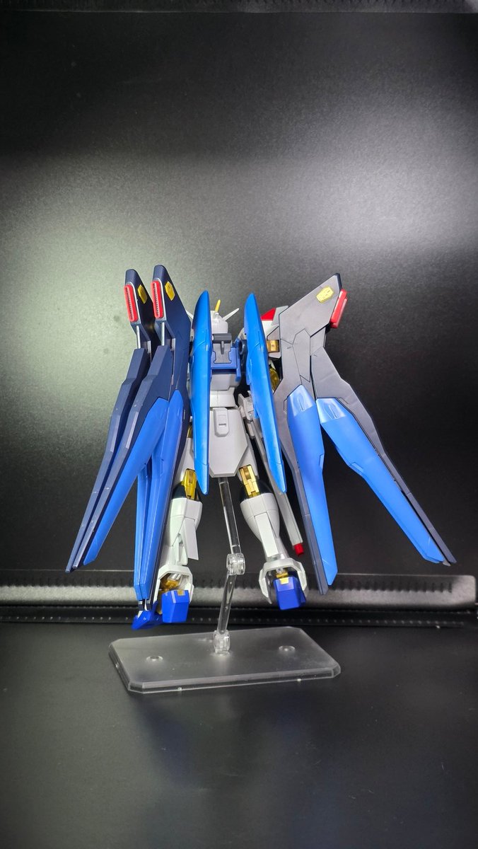 masa_Gunpla's tweet photo. HG マイティーフリーダムガンダム
一先ずミキシング案のひとつ
ドラグーンはあった方がいいなと思ったので翼はこちらがメイン
 #ガンプラ  #ガンプラは自由だ  #ミキシング https://t.co/46kyEvNc4K