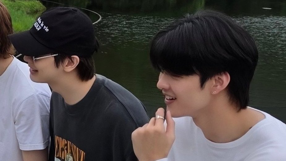 BabiiTl's tweet photo. ลูกชายหัวแก้วหัวแหวนของผู้บอ...เป็นหน้าเป็นตาให้ตึกดำสุดๆ หัวแถวดิว่ะ🫪🫪🫪🫪 https://t.co/VRkWiAqbz7