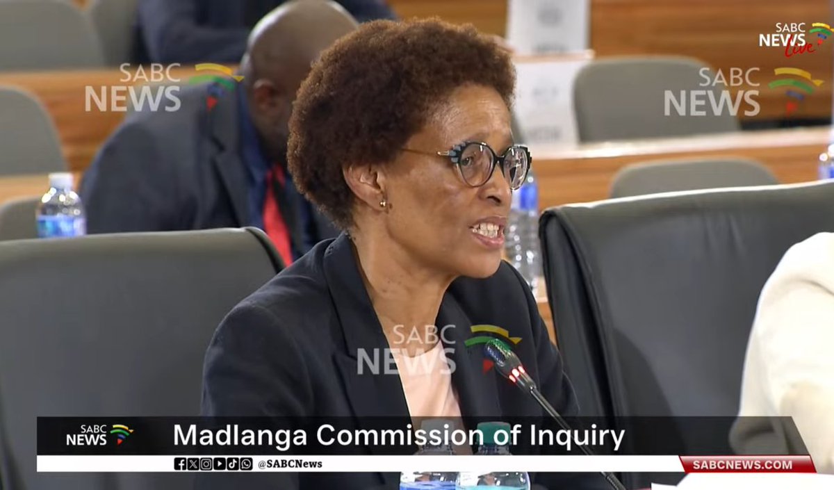 sile_siba's tweet photo. Advocate Sello Mahlape SC our new incoming - Head of Investigating Directorate Against Corruption (IDAC) in the National Prosecution Authority (NPA) ❤️🇿🇦

#MadlangaCommission https://t.co/UT6tc4lyZd
