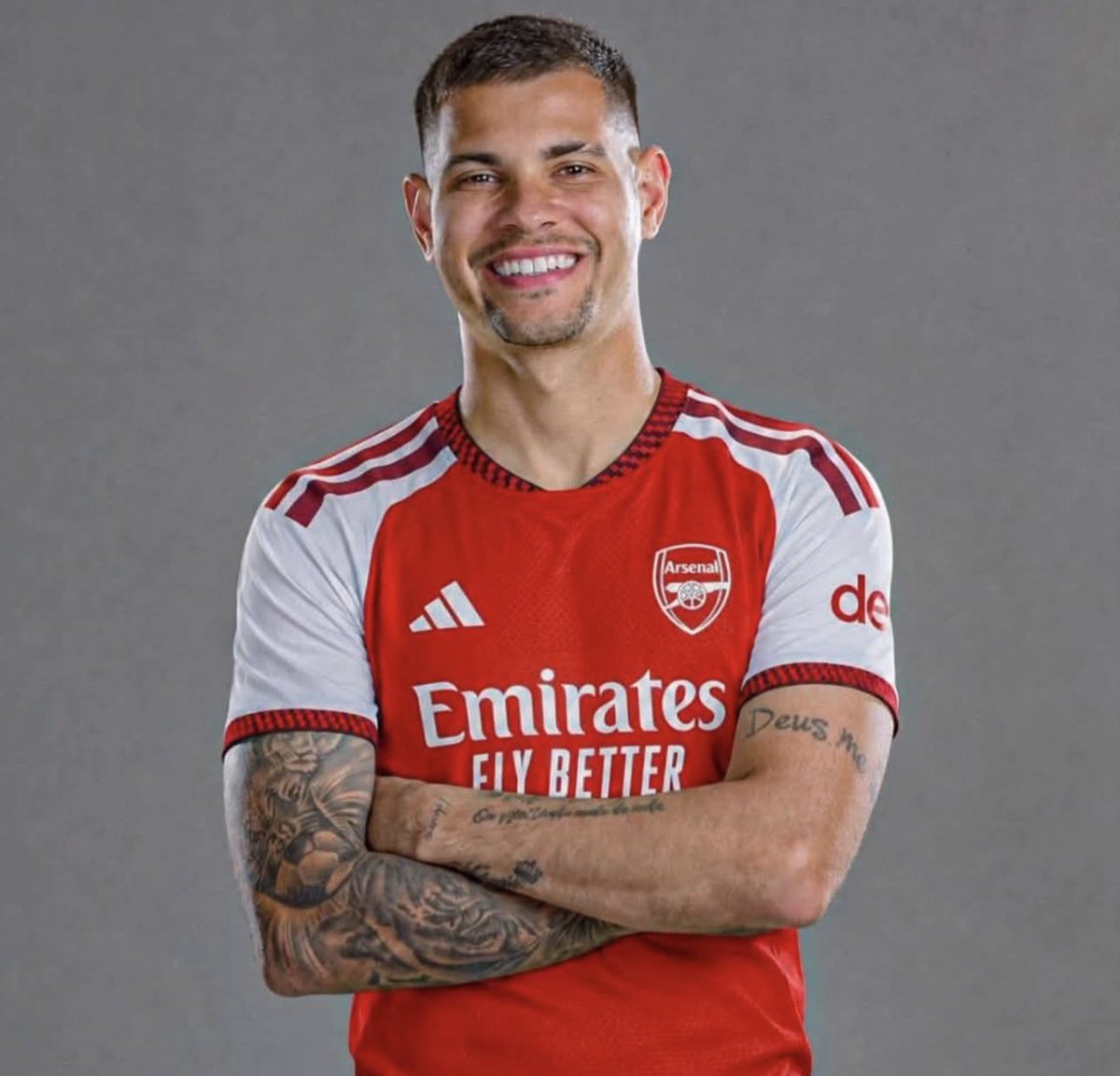 fiko_amoako's tweet photo. Have you realized that the same thing that rival fans used to banter Arsenal is the same things that players are using to  choose Arsenal over  their clubs. 

"Second again ole oleee"

"Always second"

"Bottlers FC'

Do you know what players are looking at when they want to sign for a team? 

Progression

A proper project

A team which is consistent

A team improving every season

So they look at every teams progression in the past 3 to 4 years. Which team looks like they can go on to win something, and what can they win? 

Arsenal in the league:
2nd 
2nd
2nd
1st

Man City in the league:
1st
1st
3rd
2nd

Liverpool in the league:
5th
1st
3rd
5th

Man United in the league:
3rd
15th
8th
3rd

Chelsea in the league:
10th
4th
6th
12th

To players who have not won the league before let alone talk of UCL they will have to consider a lot and looking at the stats above which team is more attractive? 

Now wouldn't you want to be Arsenal? 🤣🤣🤣.