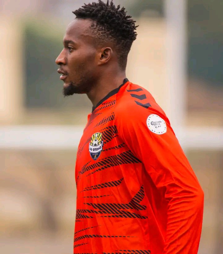 DRCPF1's tweet photo. 🚨L’AS Otohô a officiellement repris le chemin des entraînements en vue de la nouvelle saison.
Représentant du Congo en Coupe de la CAF, le club entend s’appuyer sur son beau parcours de la saison dernière pour aborder ce nouvel exercice avec ambition et détermination.

@DRCPF1 https://t.co/mWzhLpZbHj