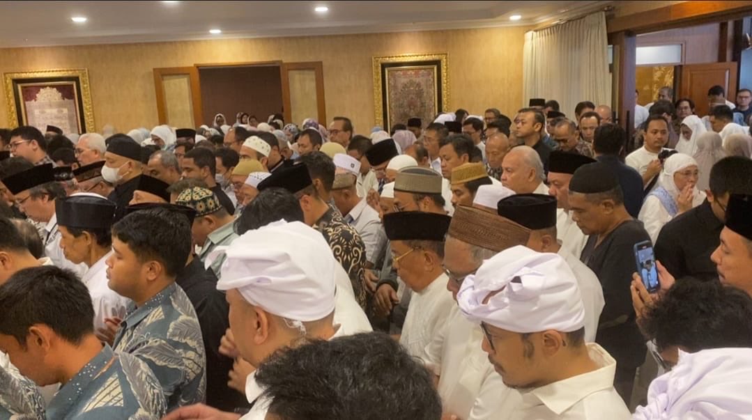 msaid_didu's tweet photo. Innalillahi wa Inna ilaihi rojiun.
Selamat jalan orang baik Pak @RachmatGobel. 
Insya Allah husnul khotimah. https://t.co/HS10exWMYx