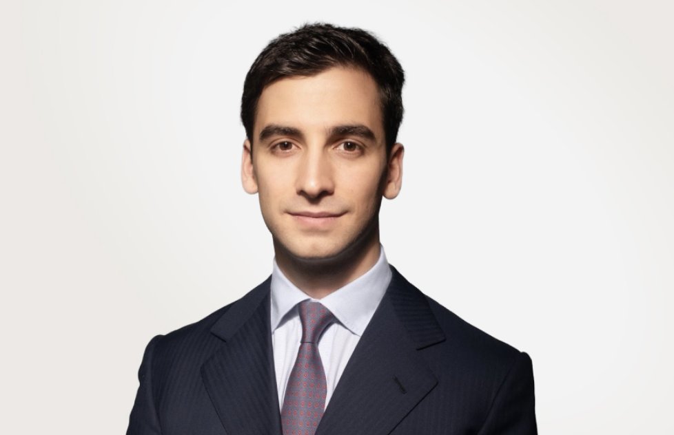 Rev_plc's tweet photo. Meet the team:  

Ippolito Cattaneo, Executive Director and founder of Reveille Resources.  

An Italian national, Ippolito has experience spanning finance, energy and natural resources. He founded Reveille and is leading the Company’s strategy to build exposure to uranium opportunities in Italy. 

Visit https://t.co/fTiVMsbgKs to find out more. 

#Uranium #REV