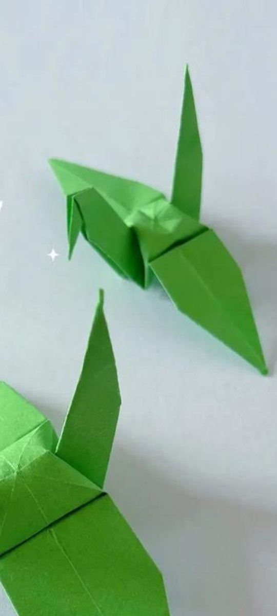 CCueppers's tweet photo. Want a fun, cozy way to unwind and build a new skill Try paper folding! It’s easy, stress-relieving, and you can make cute little decor pieces for your room https://t.co/iWR0ZrecHt
