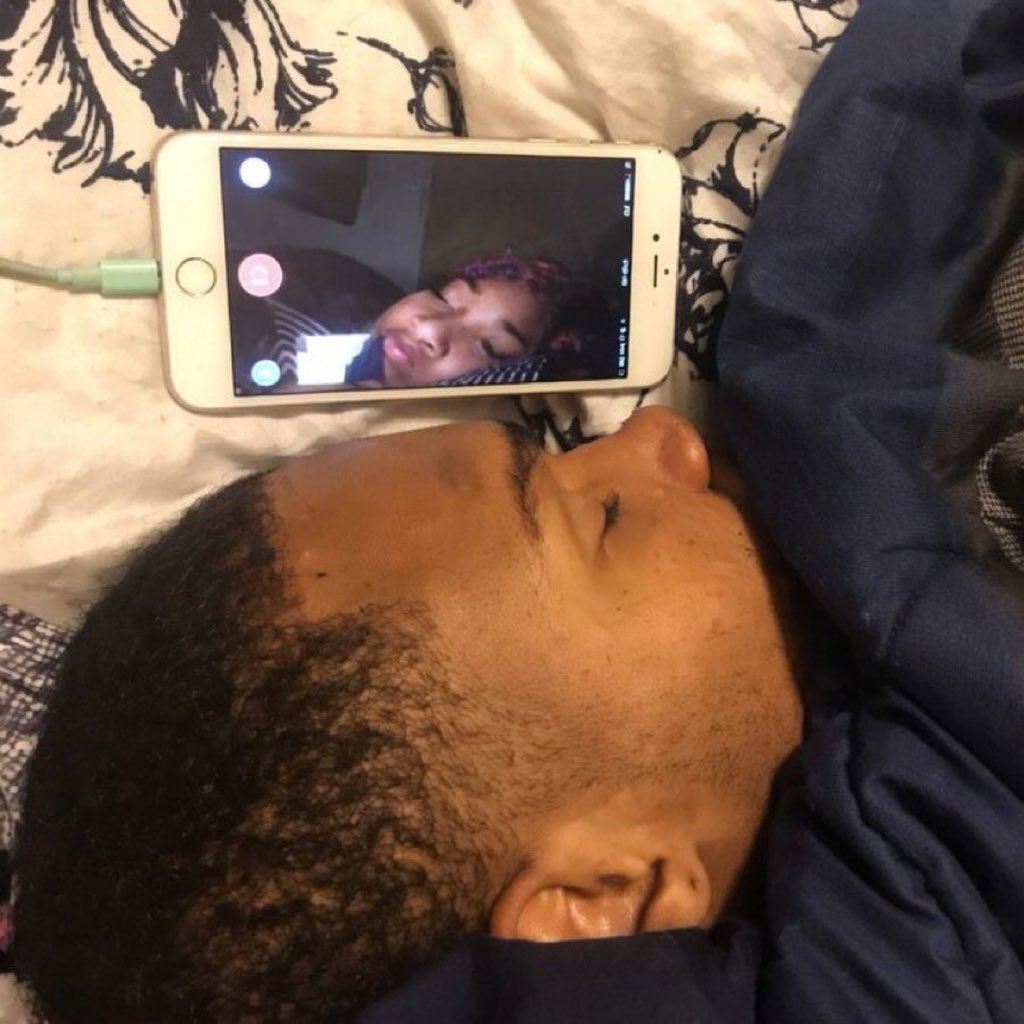 livewithoutrgrt's tweet photo. I caught my boyfriend last night making the this call, so I had to snap him for a picture evidence. 

Pls I need an advice, what should I do now 🙏? https://t.co/OVNwcF54UW