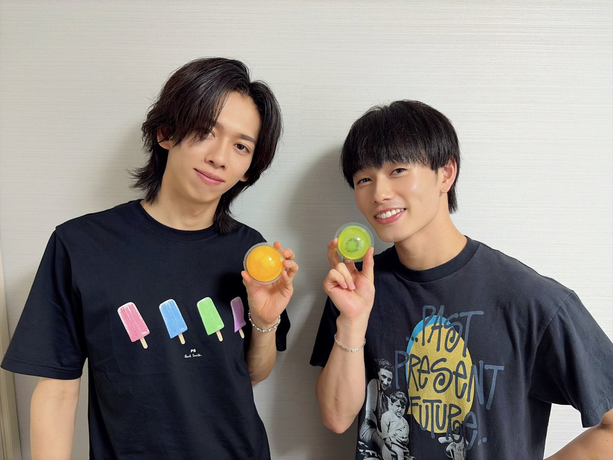 fmosaka851's tweet photo. 【超特急のRADIO EXPRESS】
🚇7/10(金)19:00 #FM大阪 からOA🦙

今週のDJは #リョウガ #マサヒロ 💜🤎

「ちょうどシューにあげようと思って…」
マサヒロ、タイムリーすぎるメッセージ🪥

🧸https://t.co/jSl5tjMcsG

#超特急 #ちょうらじ #MARUSHIGE @sd_bt https://t.co/toWwXVoslP