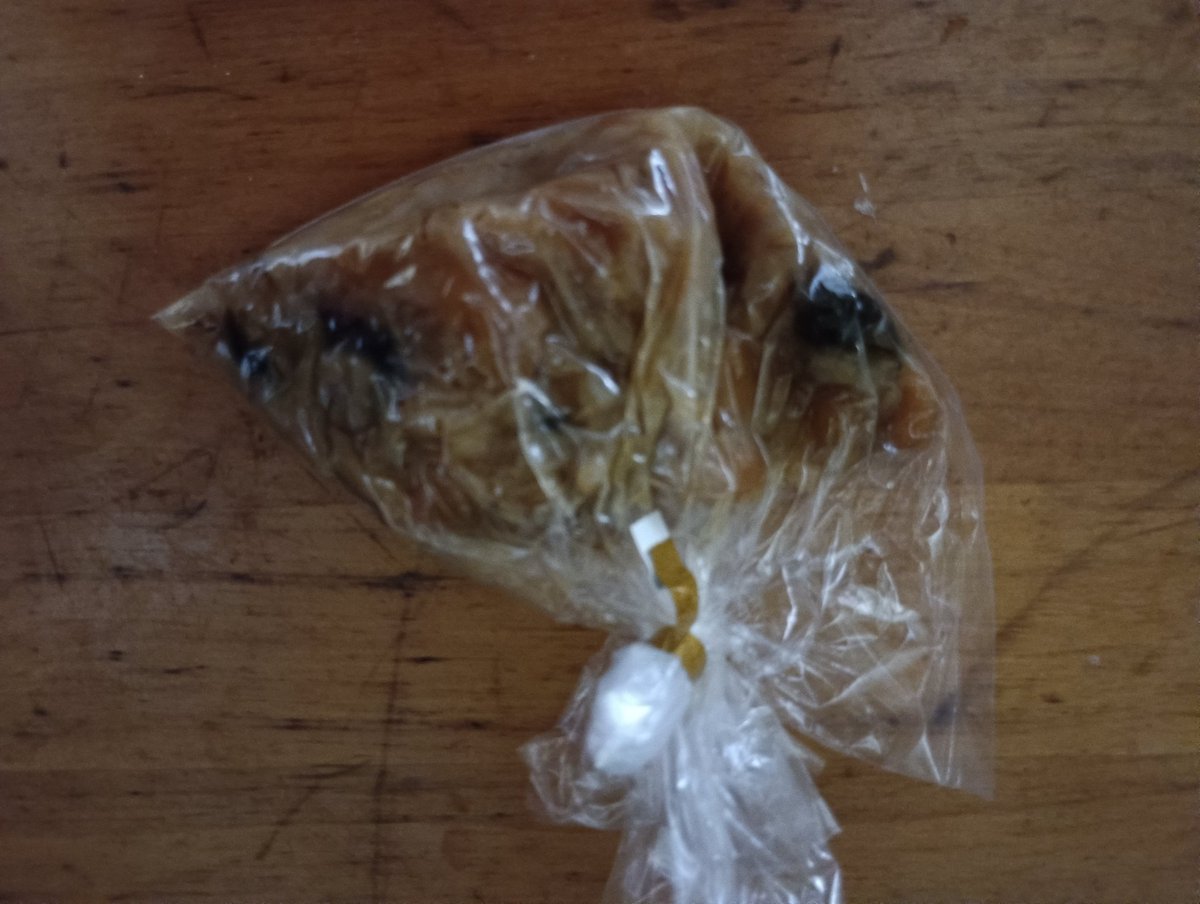doctor0846's tweet photo. どこの県とか知られちゃいますが今日作業所で紀州の昔からある金山寺みそを買ってきた😊
熱いご飯にのせて食べるとすごく美味しいんです🥰
利用者なので半額以下で買えました😊 https://t.co/DAuz48Ml1S