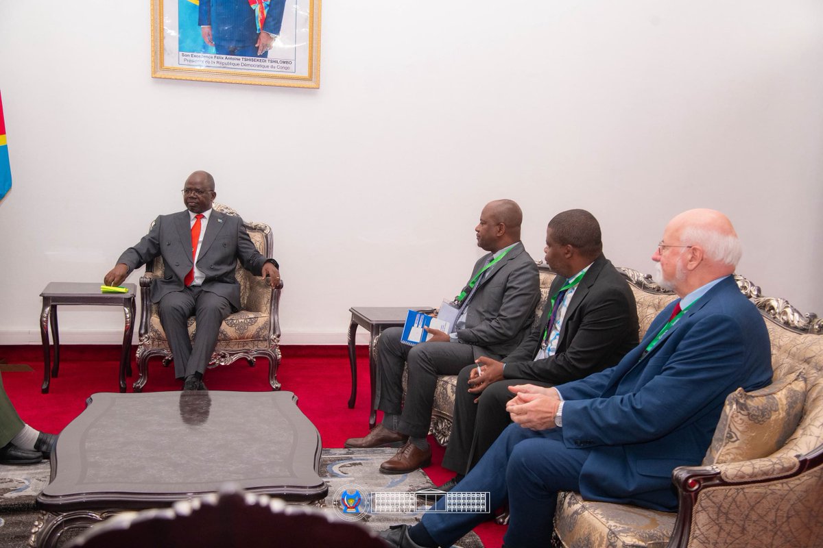 jc_tshilumbayi's tweet photo. 08-07-2026 | ASSEMBLÉE NATIONALE : LE 1er VP, ISAAC JC TSHILUMBAYI ÉCHANGE AVEC L'#ONECRDC ET L'#IFAC SUR LA RÉFORME DE LA LOI PORTANT CRÉATION DE L'ORDRE DES EXPERTS-COMPTABLES. #JCTshilumbayi #IsaacJCTshilulbayi #ONEC_RDC https://t.co/jTKC8QPPEC