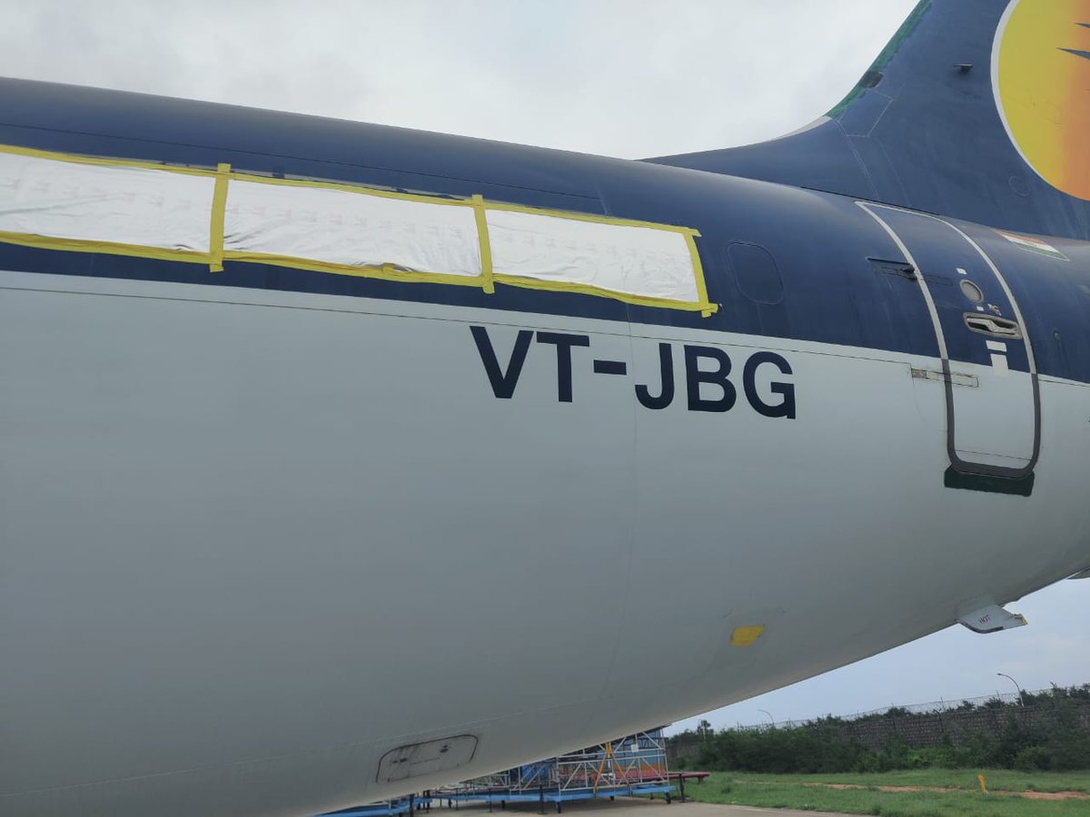 Vinamralongani's tweet photo. Bit by bit, what remains of @jetairways is being sold off by way of auction.
The Liquidator has shared photos of 3 x B737 to be auctioned on 18.07.26. This thread has their photos, along with details.
First up: VT-JBG - stored at Hyderabad, offered with 2 engines and an APU.
1/3 https://t.co/9DAWroapPp