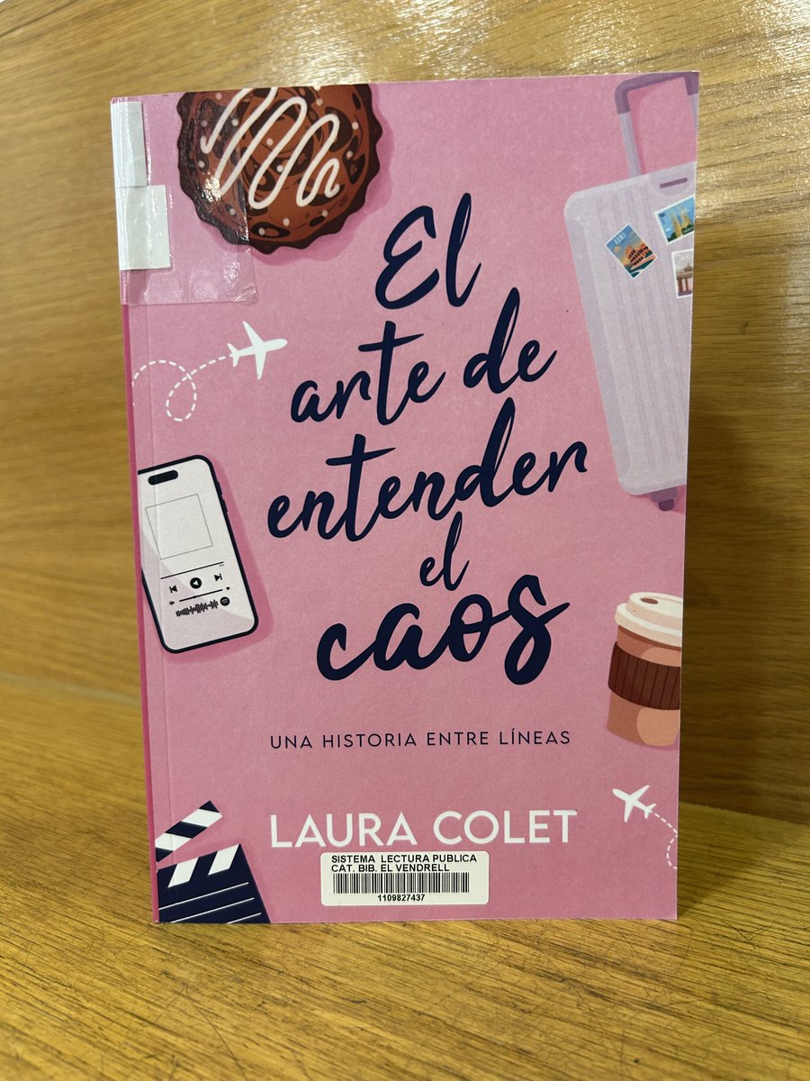 BiblioVendrell's tweet photo. Ja tenim disponible a la #col_lecciólocal  de @BiblioVendrell, "El arte de entender el caos: una historia entre líneas", de #LauraColet.
Una #novel·la romàntica contemporània ambientada en el món editorial que ens parla de l'amor i de les pors.

Vine a descobrir-la! https://t.co/Gz4iHmaxKM