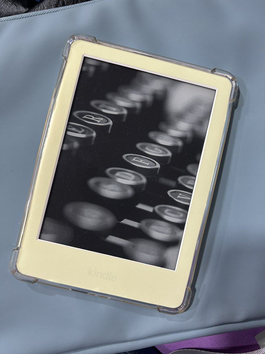 studionishang's tweet photo. wts lfb kindle basic 2019

- no ads
- color white
- less than 1 month pa sa akin
- has some scratches
- yellow decal
- has a cable charger
- bought on 🍊app for almost ₱5k

selling price: ₱3,500
payo: ₱3,300

wts lfb seventeen twice wtt lfs lft #booktwt https://t.co/lFNFn4ZQYb
