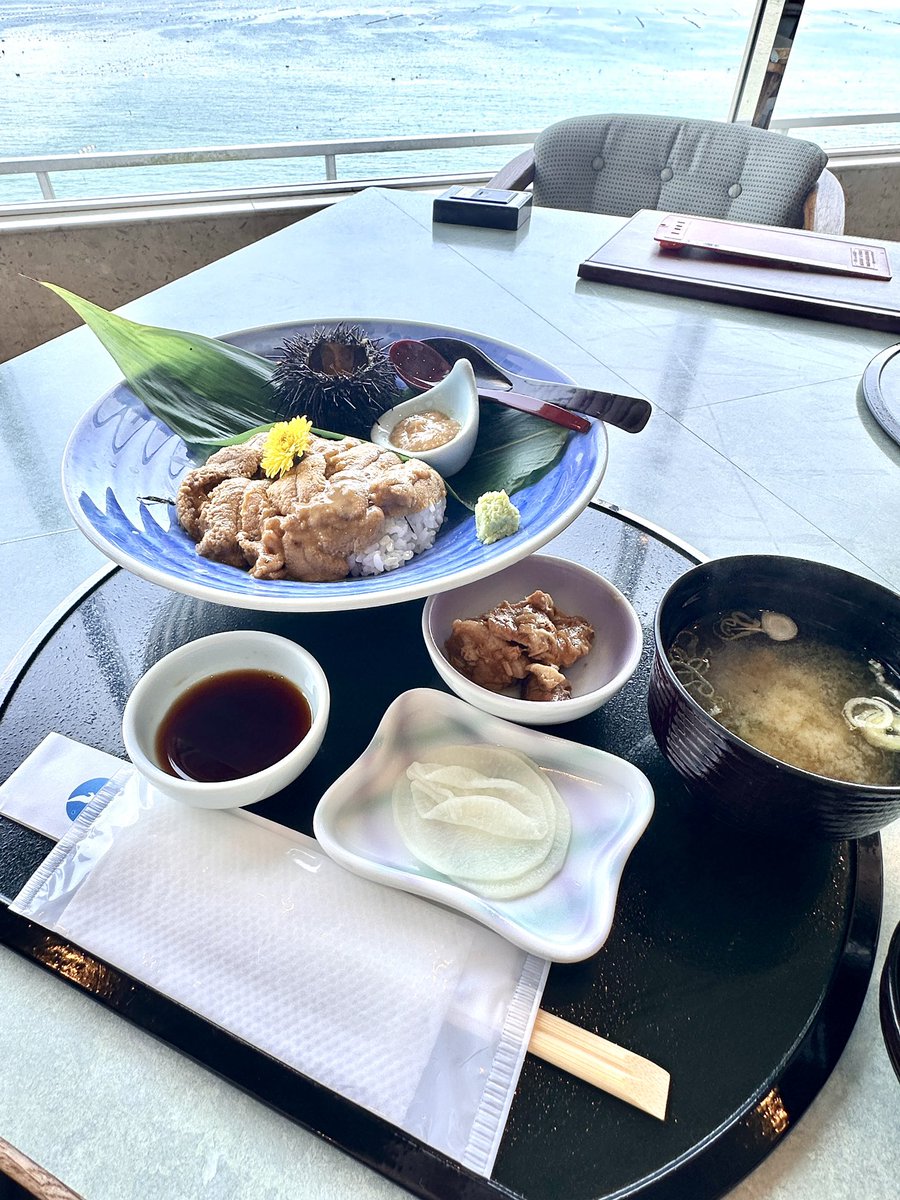 0040128's tweet photo. このような栄えある記念日とは存じ上げずどうしても食べたいメニューがありレストランシーサイドを利用させていただきました。とても美味しかったです！
創業54周年おめでとうございます㊗️ https://t.co/4k68CnUpgG