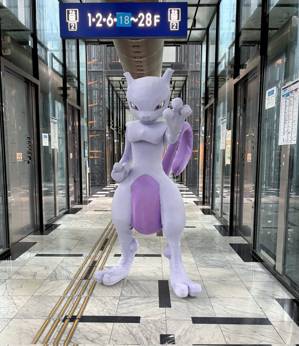 LuuMewtwo's tweet photo. NYがミュウツーの話題で盛り上がってますね。今でも世界中にミュウツーファンがいるのは素晴らしいことです。
私も微力ながら着ぐるみ活動を通じてミュウツーの魅力を布教していきます。 https://t.co/BqT70Qeax7