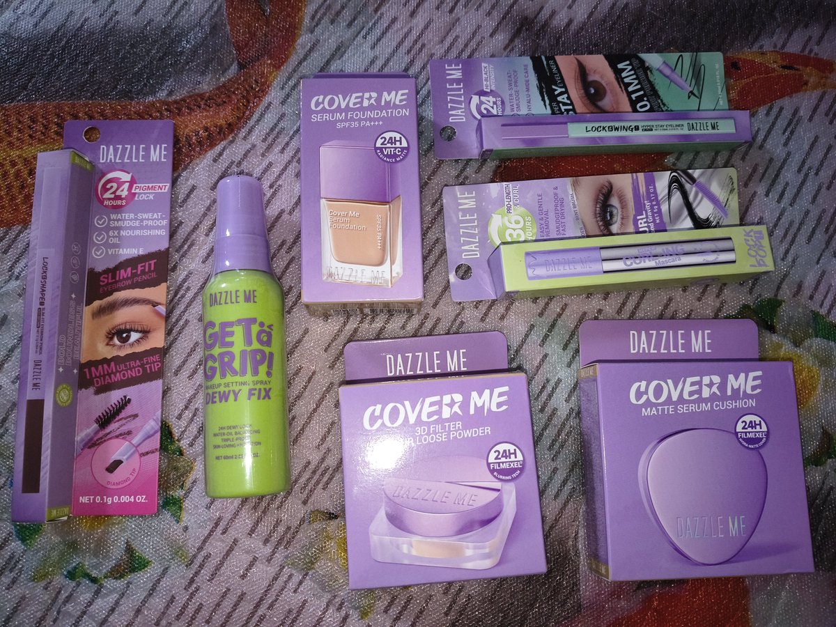 marveloushelz's tweet photo. Alhamdulillah keturutan semua wishlistku segini cuma abis sekitar 176k karena ada voucher 50% sd 150k dari Dazzle me sama voc. 30% dari shopee buat Salsa Rhapsody pas kemarin 7.7
Jadi total buat 7 produk Dazzle Me cuma 144kan dan Salsa rhapsody cuma 32kan. HAPPY BANGET🥰 https://t.co/ejtRyJRRRw