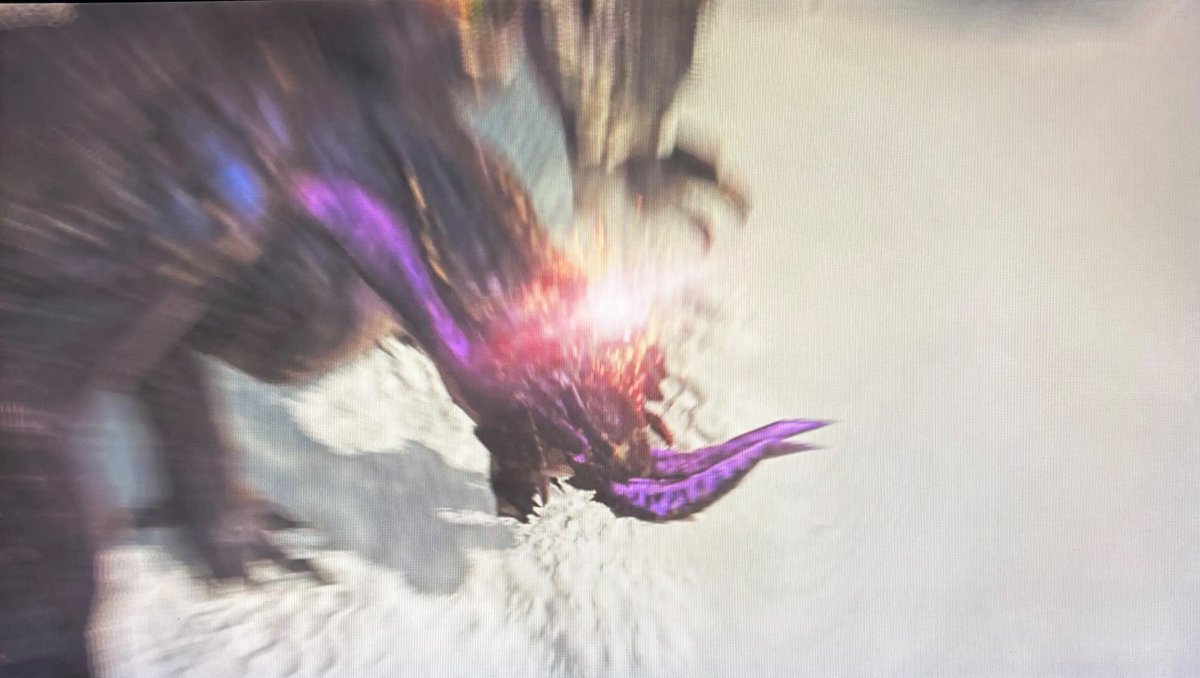 Dzy_s_'s tweet photo. 画像どうせ貼れ……は、は貼れた！！？！ええええええスマホさんよぉ〜ご機嫌どうなってんの〜？😭

ちなみに

・ランスでゴアの脳天を突きEND
・ガンスでラバラを燃やすEND

の二本立てデ〜ス（適当ワイルズ） https://t.co/ZumWkSr0CS