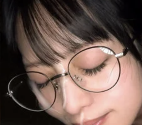 shiroutookazuav's tweet photo. メガネっ子女子の最高傑作は100%これです https://t.co/ZU4Ow5Uubq