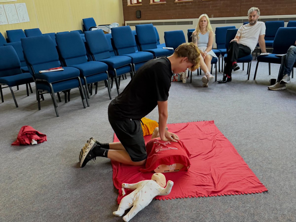 safeaidservices's tweet photo. This Max joined us for his work experience placement. He has helped setting up training venues, greeting delegates and also demonstrated CPR skills on courses towards the end of the  week - once he had passed his QA Level 3 Award in First Aid at Work (RQF) course! 
Well done Max https://t.co/CJFxKeALHL