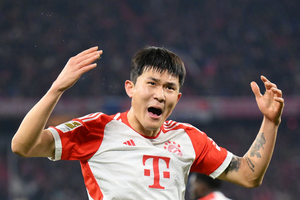 cfctega_'s tweet photo. 🚨💣 𝐄𝐗𝐂𝐋𝐔𝐒𝐈𝐕𝐄: Chelsea have made initial contact for Kim Min-jae. the experienced centre-back is viewed as a strong option for the backline.

Kim Min-jae is open to the move to Chelsea.  Alonso sees him as a leader who can organise the defence immediately. https://t.co/z0VOkH5Uee