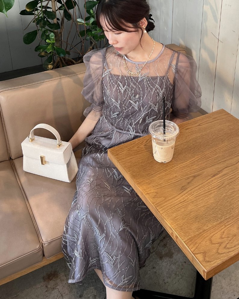 Gray Dress👗🩶 最近人気なグレードレスを集めてみました♡ どれが好き
