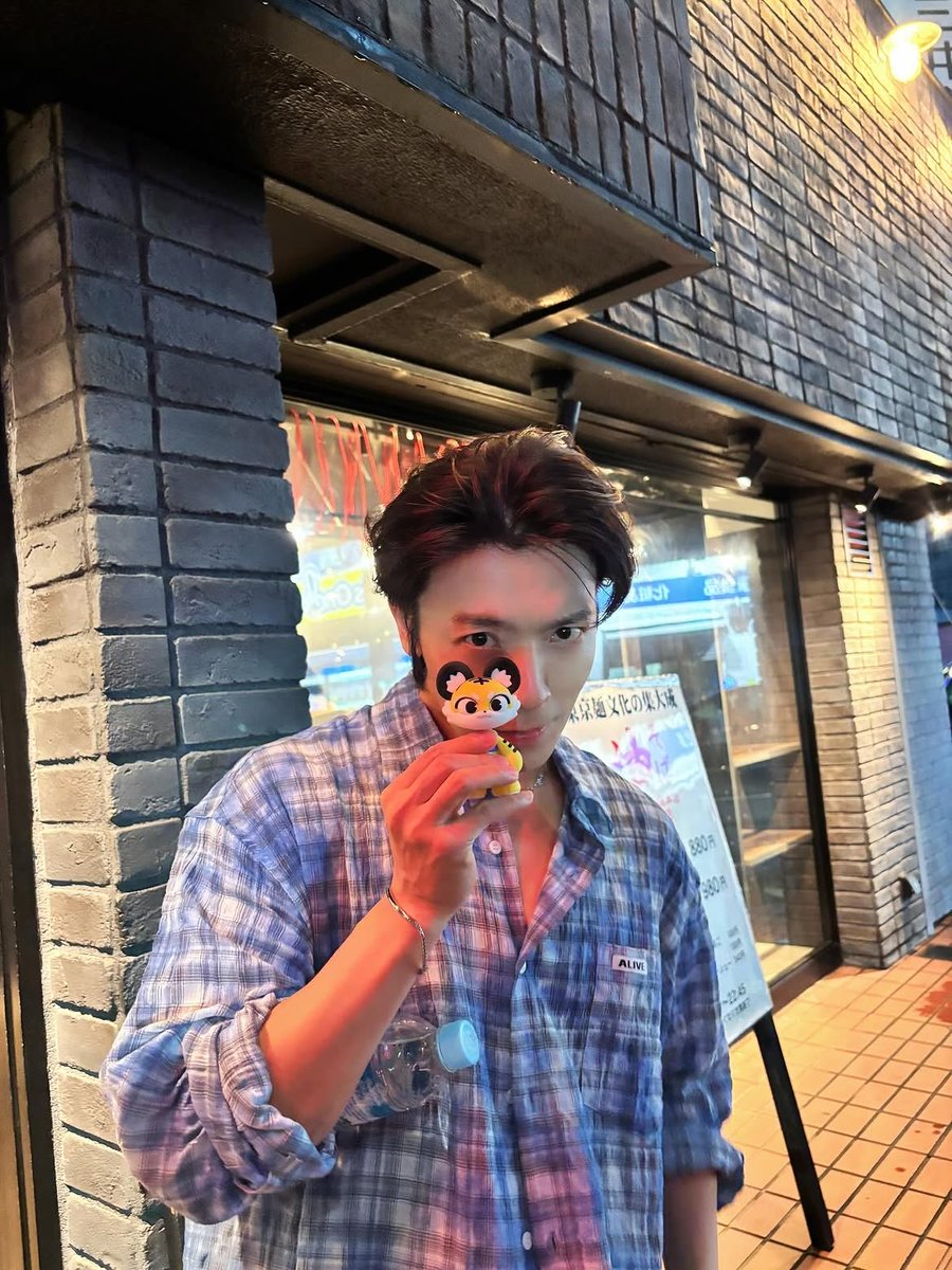ShaleHaeHae's tweet photo. #DONGHAE #동해 IG Update 

🐯 https://t.co/tq3SVG6jnM