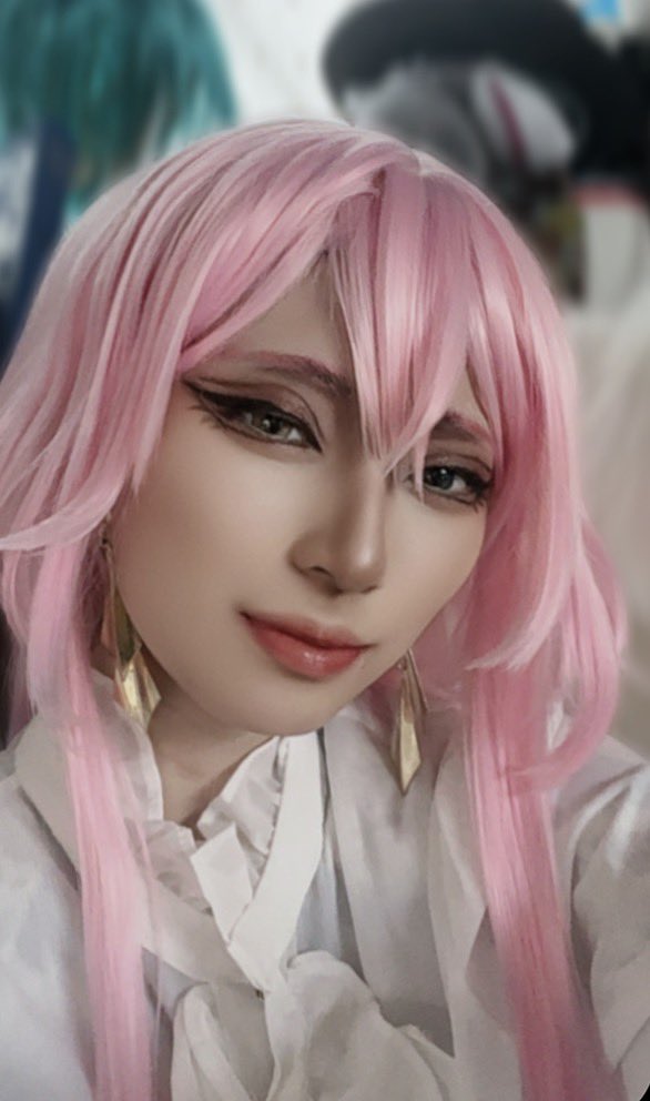 Jena_P07's tweet photo. 最近メイクよく聞かれるので、目元メイク上げときます（？
顔面ドアップ失礼しますッッッ
#拷問バイトくんの日常
#ヘラ
#コスプレ https://t.co/U9x6e44foa