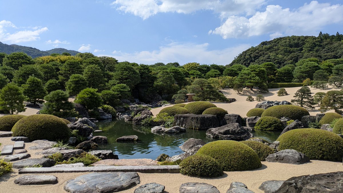 inomasashi's tweet photo. 庭園日本一の足立美術館 https://t.co/3CZLSXjSUb
