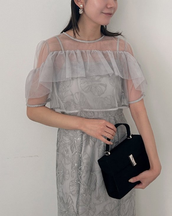 Gray Dress👗🩶 最近人気なグレードレスを集めてみました♡ どれが好き
