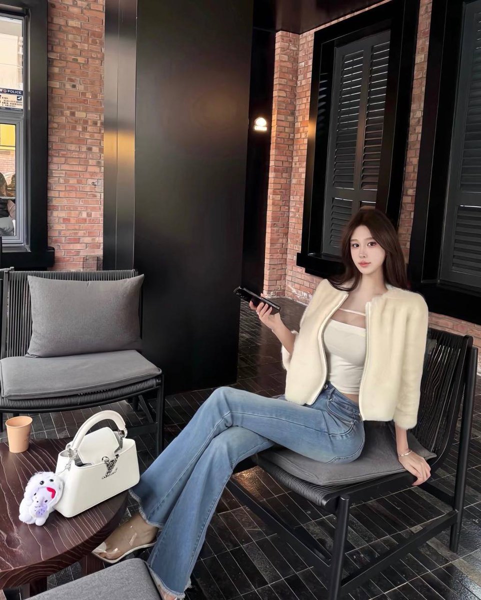 miqiYY's tweet photo. 长沙
真实韩国人🇰🇷
御姐素颜系 纯欲感天菜 （刚破壳下💦）
• 𝐇𝐞𝐢𝐠𝐡𝐭身高/172
• 𝐖𝐞𝐢𝐠𝐡𝐭体重/90
• 𝐁𝐮𝐬𝐭胸围/真实e（天然🐻超软）
• 𝐎𝐜𝐜𝐮𝐩𝐚𝐭𝐢𝐨𝐧职业/ 韩国空姐兼职
⭐️高颜女友系⭐️
 活泼开朗 大牌洋气 初恋气质 乖巧女友感 
双商高 听话 细腿 皮肤白皙 零风尘感
甜美 https://t.co/hvu09VnPK8