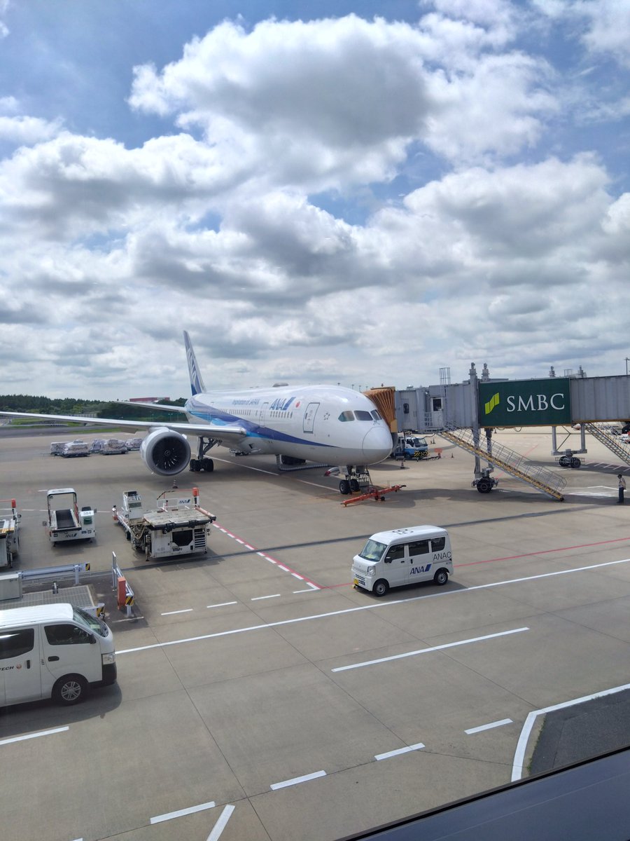 dice_DX10's tweet photo. 福岡くいだおれツアー。
生半可な態度は死を意味する。5キロは太る覚悟を決めろ！ https://t.co/9yeqsWLKf9