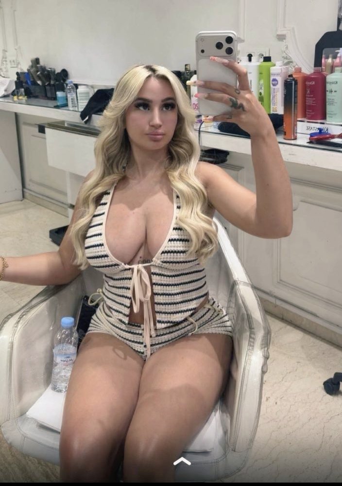 PutYourTrust2's tweet photo. Polska est tellement épaisse..🤤 https://t.co/sGHOFZvsek