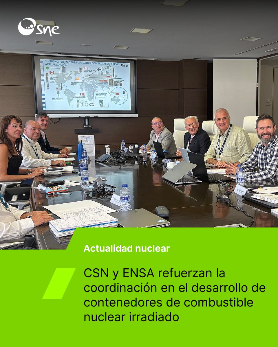 SNEu235's tweet photo. 📢 CSN y ENSA refuerzan la coordinación para el desarrollo de contenedores de combustible nuclear irradiado. ☢️
🤝🏻 El Consejo de Seguridad Nuclear (@CSN_es) y Equipos Nucleares (#ENSA) han celebrado su comité de enlace semestral para revisar el avance de los proyectos de fabricación y licenciamiento de contenedores destinados al almacenamiento y transporte de combustible nuclear irradiado. Durante la reunión se analizaron los expedientes en evaluación, la planificación de fabricación y las previsiones de carga de los modelos destinados a las centrales de Almaraz, Trillo y Santa María de Garoña. ☢️☢️☢️
📍 Además, ambas entidades abordaron el impacto de las nuevas instrucciones de seguridad del CSN y repasaron las iniciativas de I+D+i que contribuyen a mejorar los procesos de diseño, fabricación e inspección de estos sistemas. La jornada concluyó con una visita al Centro de Tecnología Avanzada de ENSA, donde se desarrollan soluciones en soldadura, robótica, simulación y control de calidad para garantizar el cumplimiento de los más altos estándares de seguridad.
Más info 👉🏻 https://t.co/dYo33lBRpf
#EnergíaNuclear #CentralesNucleares #NuclearSí #ResiduosRadiactivos