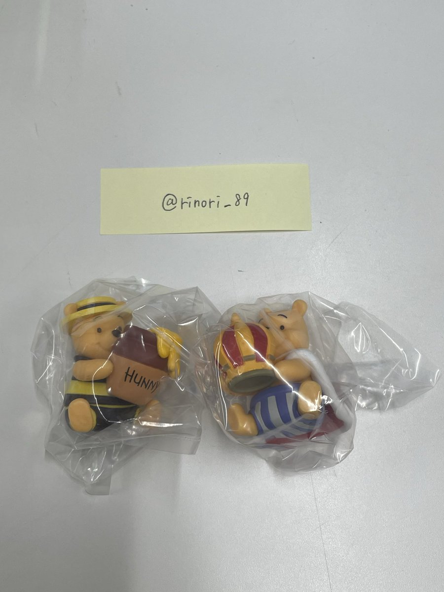 rinori_89's tweet photo. ★交換★
くまのプーさん Hide&amp;Seek ガチャガチャ
かくれんぼフィギュア 

【譲】プー？ハニーポット、プー？王冠A

【求】プー？枕、プー？王冠B

郵送を希望します。
検索よりお気軽にお声がけください✨ https://t.co/SJSaVV7EOk