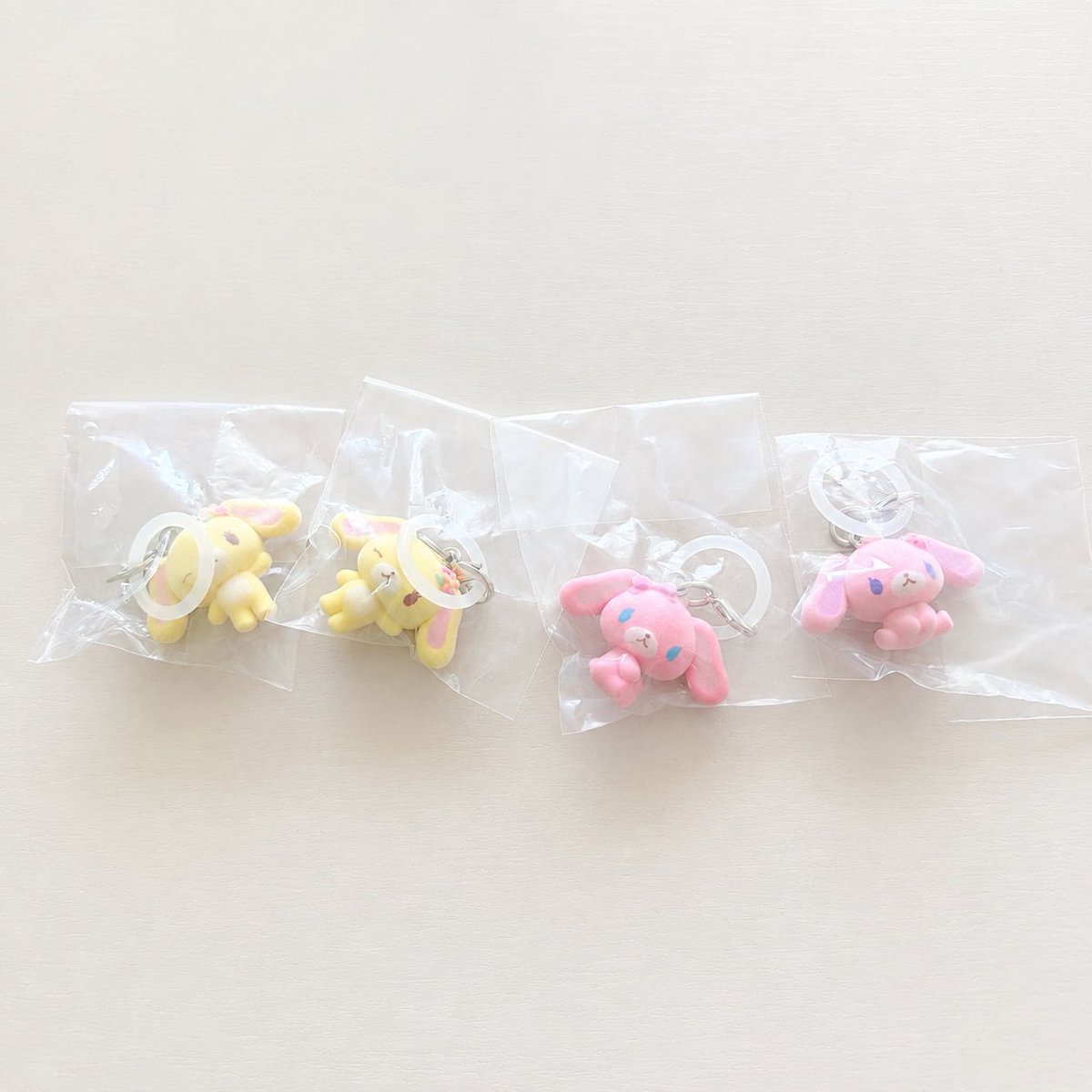 hyuunil's tweet photo. ガチャガチャ めじるしアクセサリー
サンリオ シュガーバニーズ シュガバニ

【譲】はなうさ ももうさ ストロベリーうさ
【求】しろうさ ブルーベリーうさ

郵送での交換希望です📮お気軽にお声掛けください☺︎ https://t.co/BHJHey9zTp