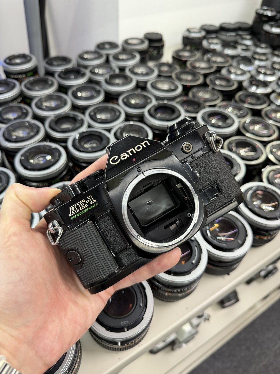 Canon AE-1P シャッターOK Canon AE-1Pの闇