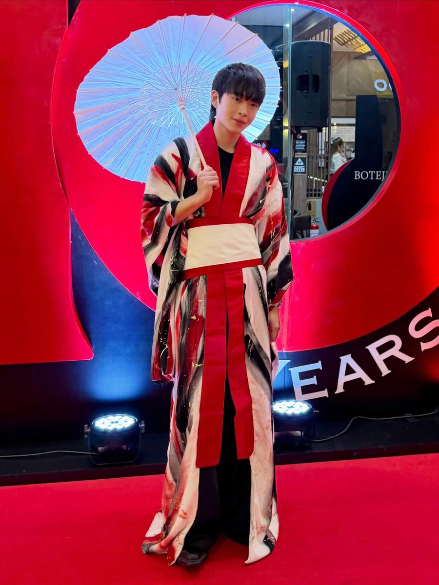 rabinfever's tweet photo. PARANG KDRAMA ACTOR NAMAN TO!!! SOBRANG POGI HAYYY 😍🫶🏻 https://t.co/PcCBKPd0Hx