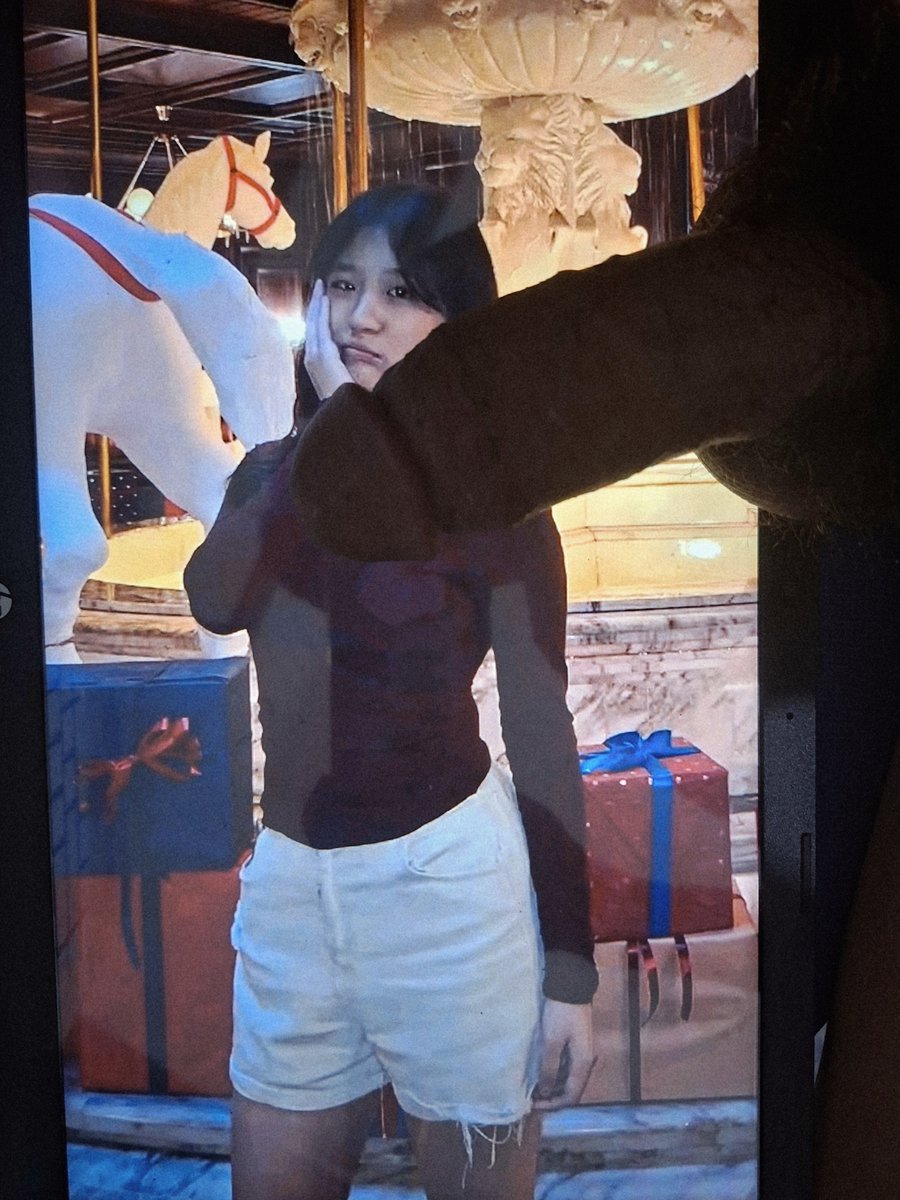 NikotaLesla's tweet photo. enak banget body sama mukanya chindo cantik @HeavenyLee88415 https://t.co/C2J5zJIzW1